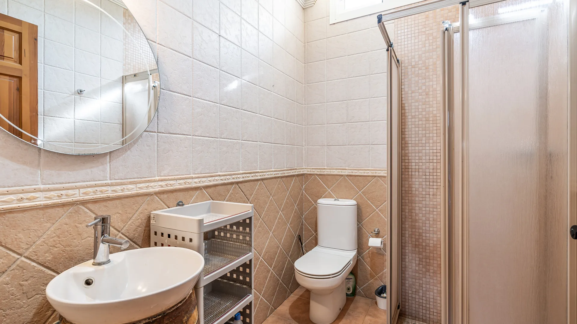 Villa en venta en Forest Hills
