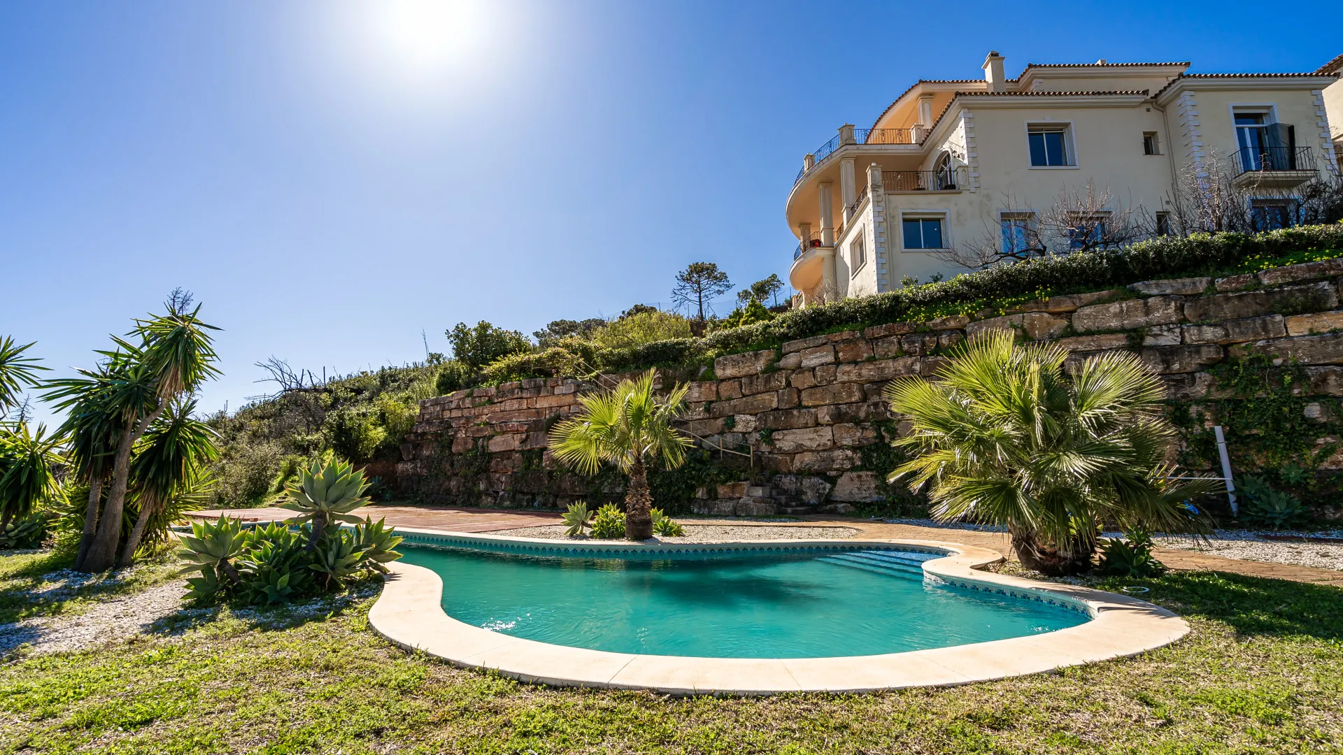 Villa en venta en Forest Hills