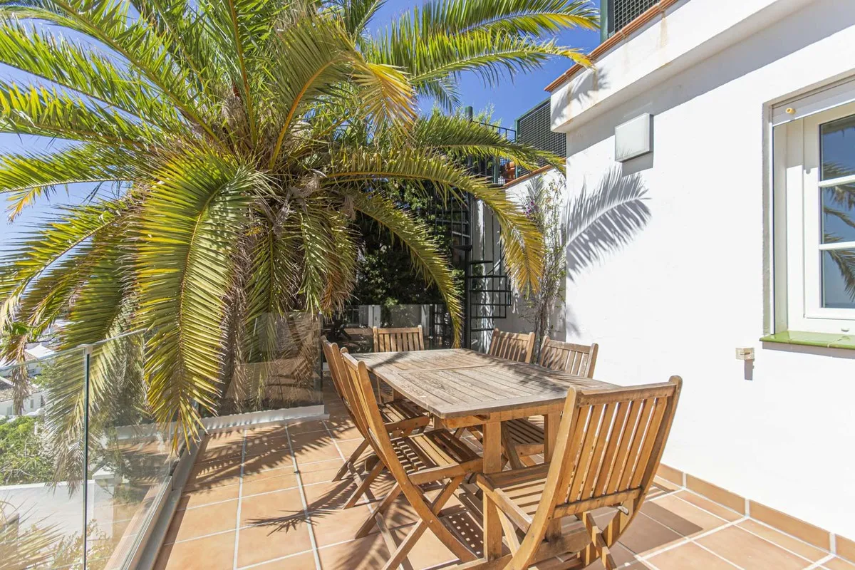6 bedrooms Torrequebrada villa for sale