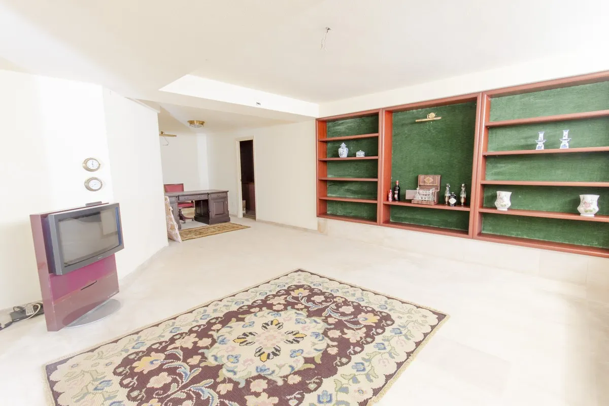 6 bedrooms Torrequebrada villa for sale