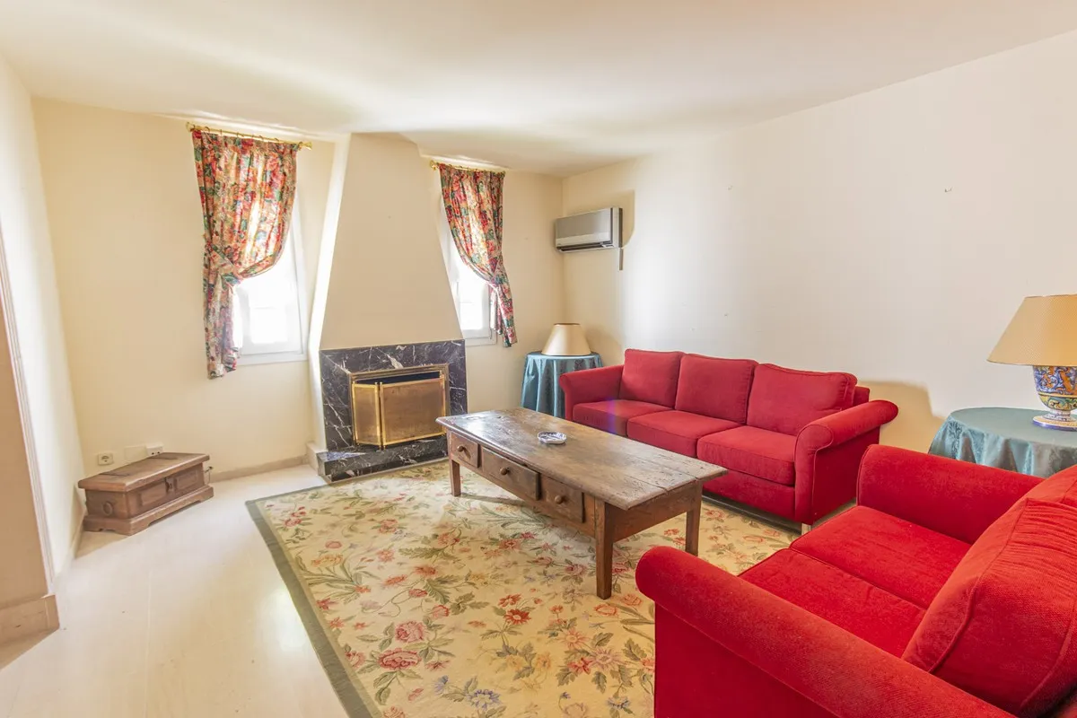 6 bedrooms Torrequebrada villa for sale