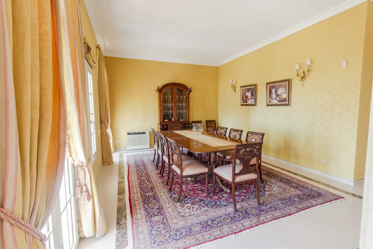 6 bedrooms Torrequebrada villa for sale