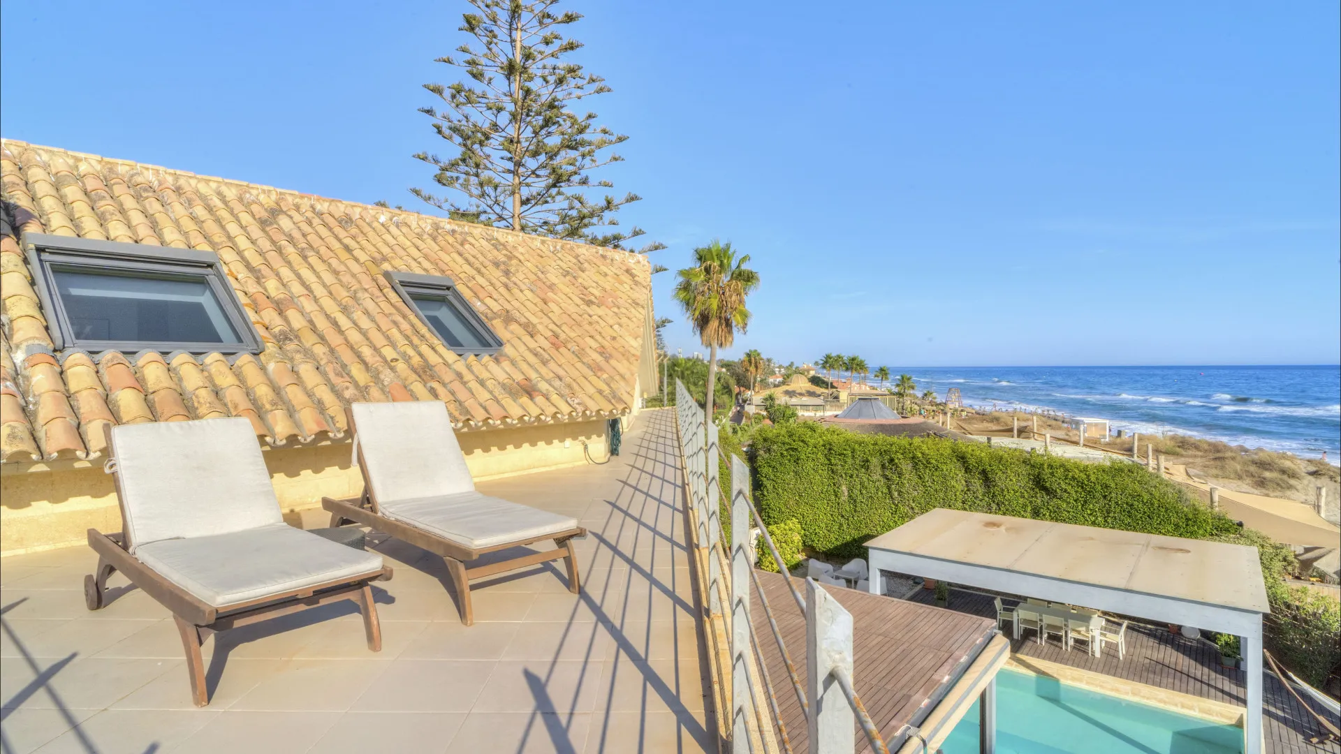 Se vende villa en Alicate Playa