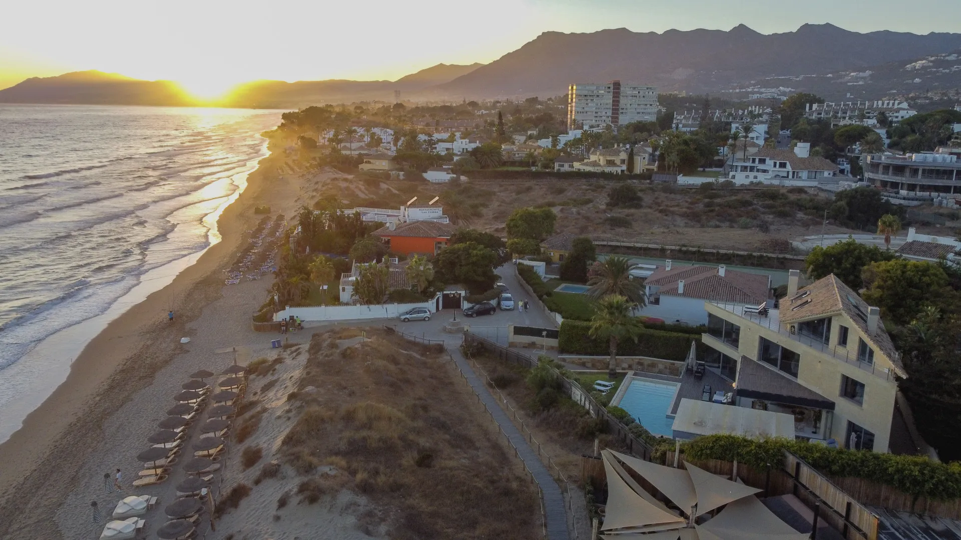 Se vende villa en Alicate Playa