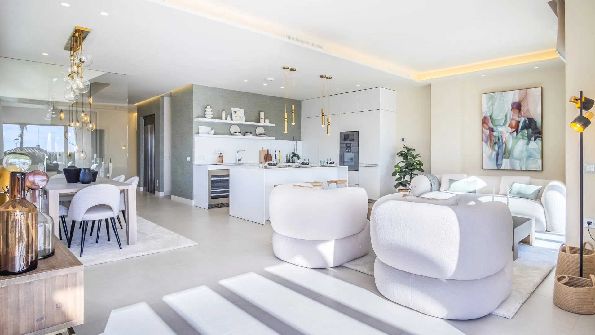 Se vende villa en Beach Side New Golden Mile