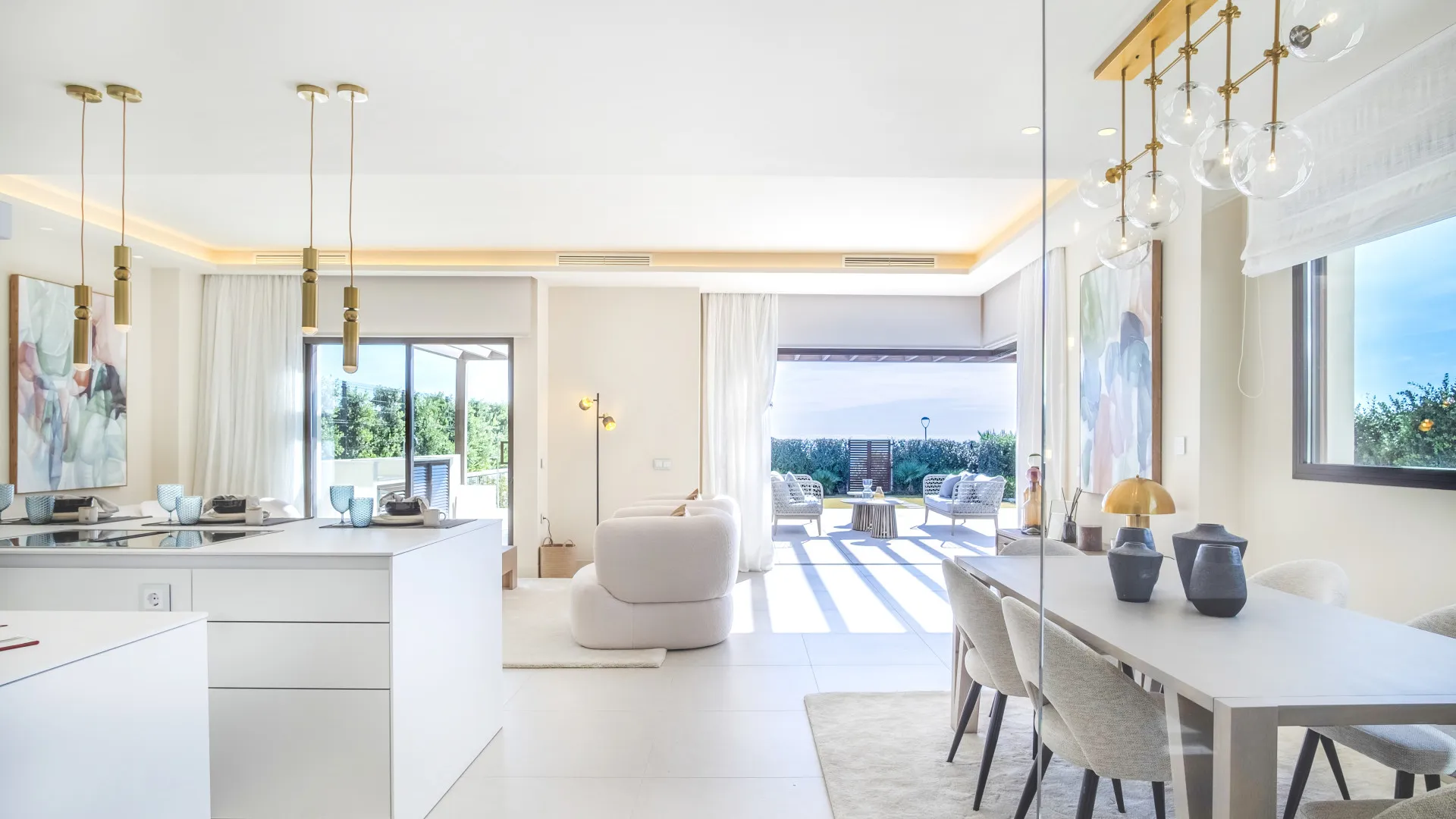 Se vende villa en Beach Side New Golden Mile