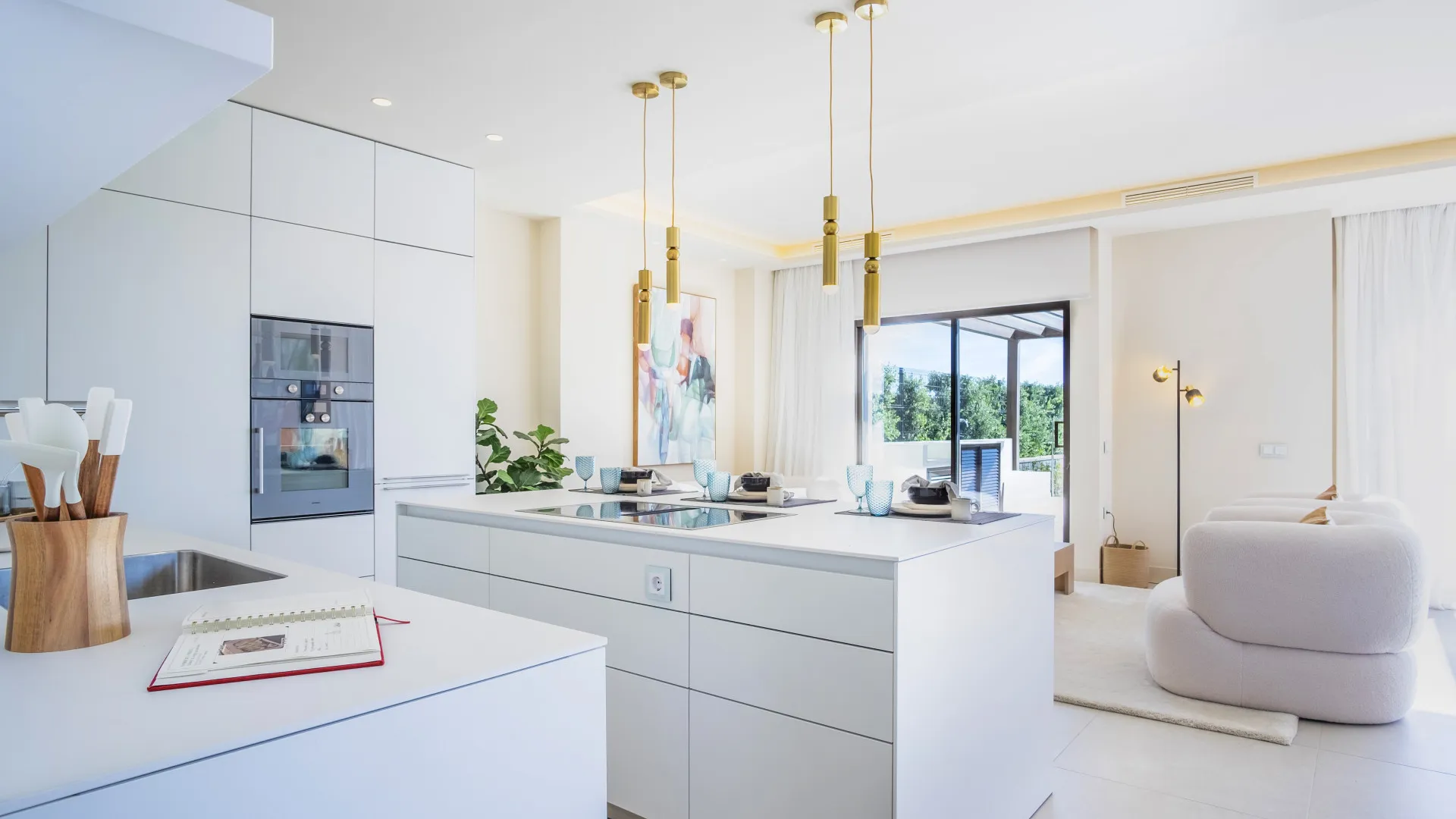 Se vende villa en Beach Side New Golden Mile