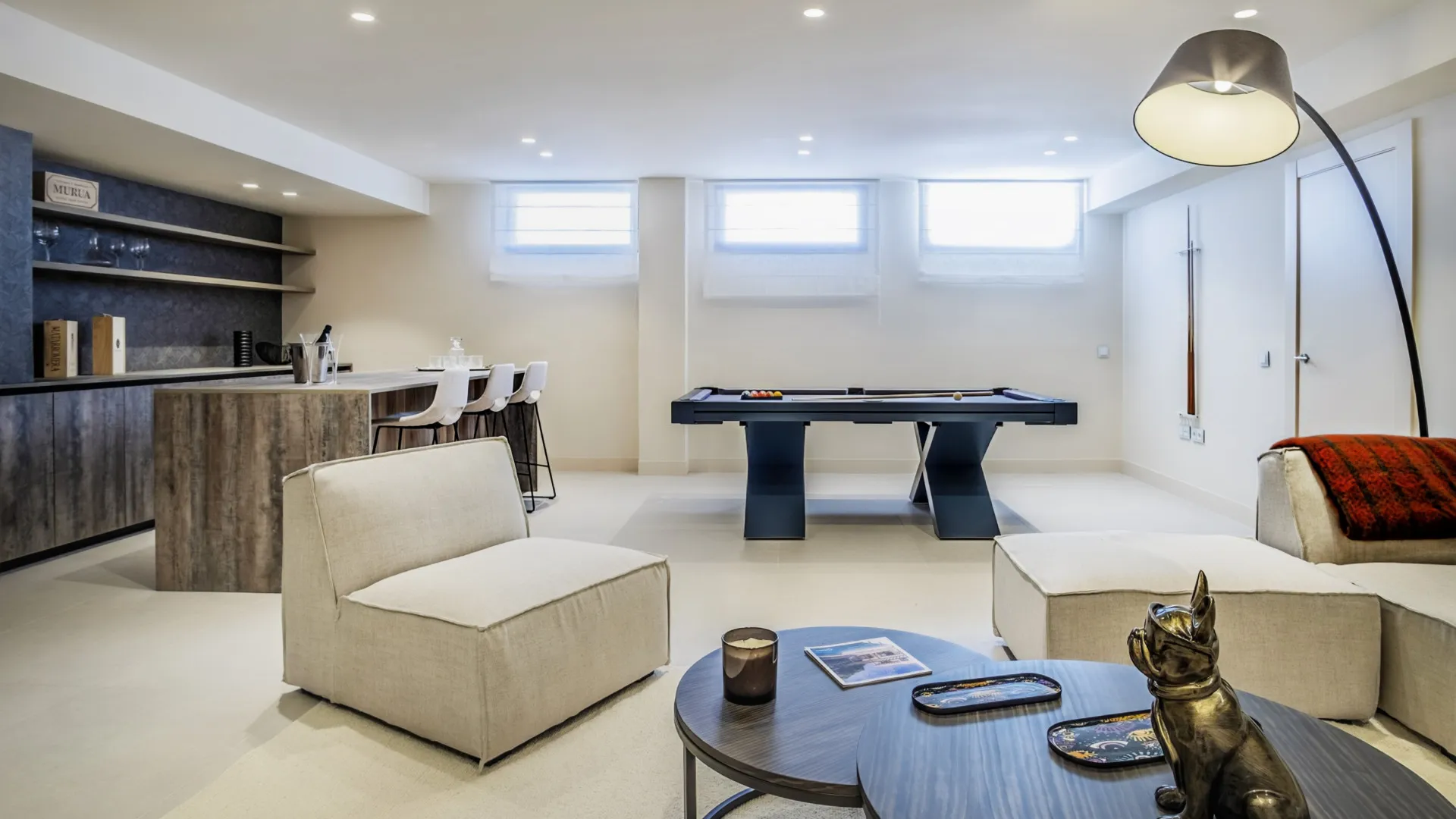 Se vende villa en Beach Side New Golden Mile