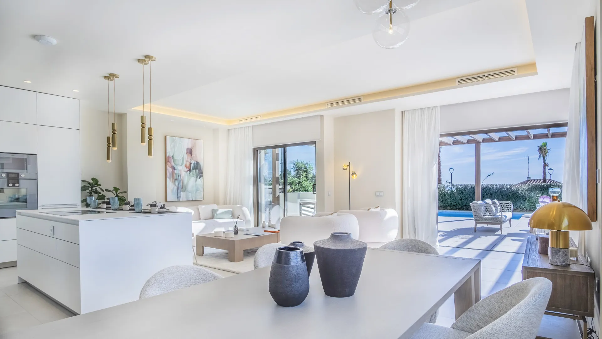 Se vende villa en Beach Side New Golden Mile