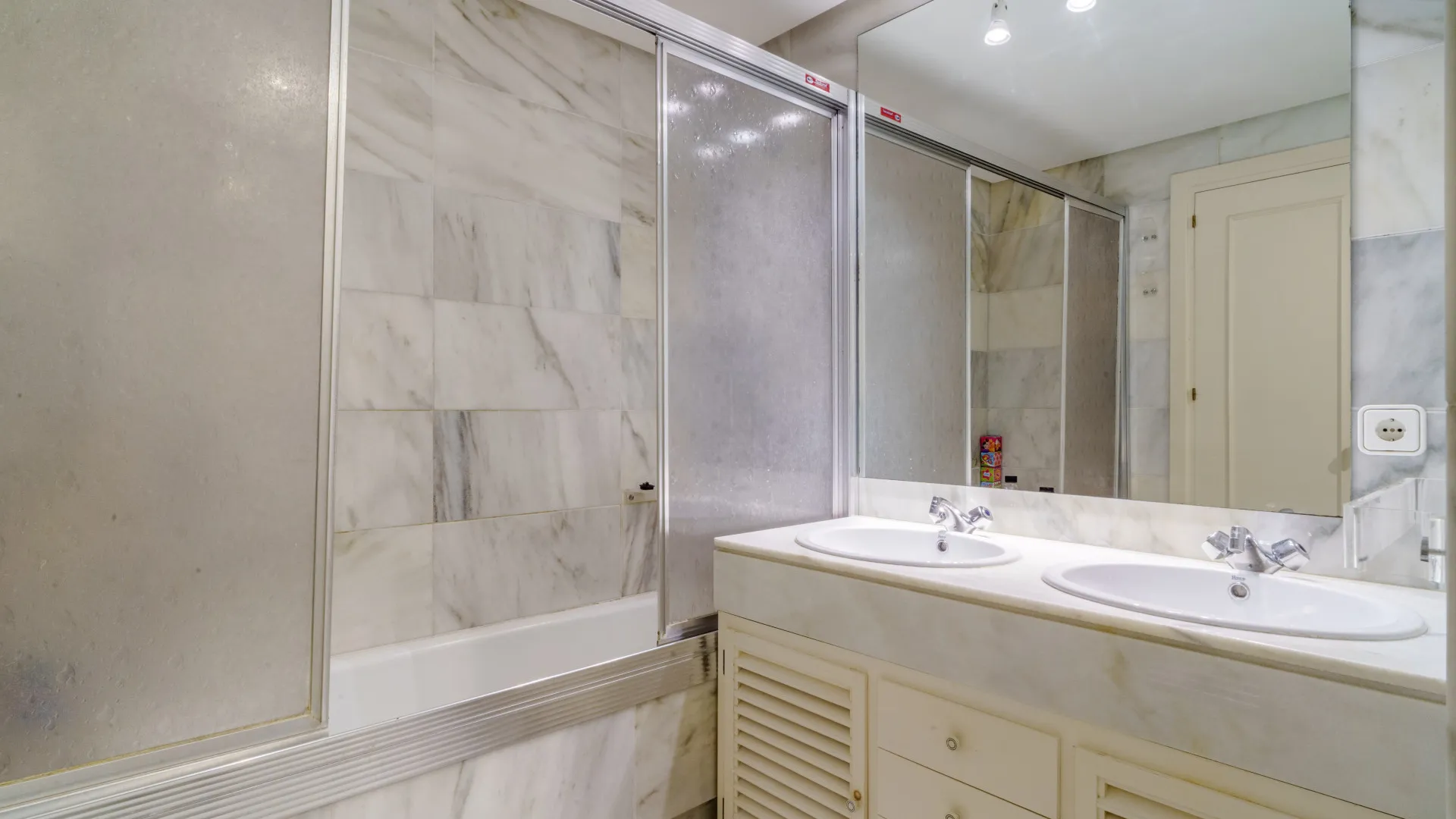 3 bedrooms apartment for sale in Torre Real