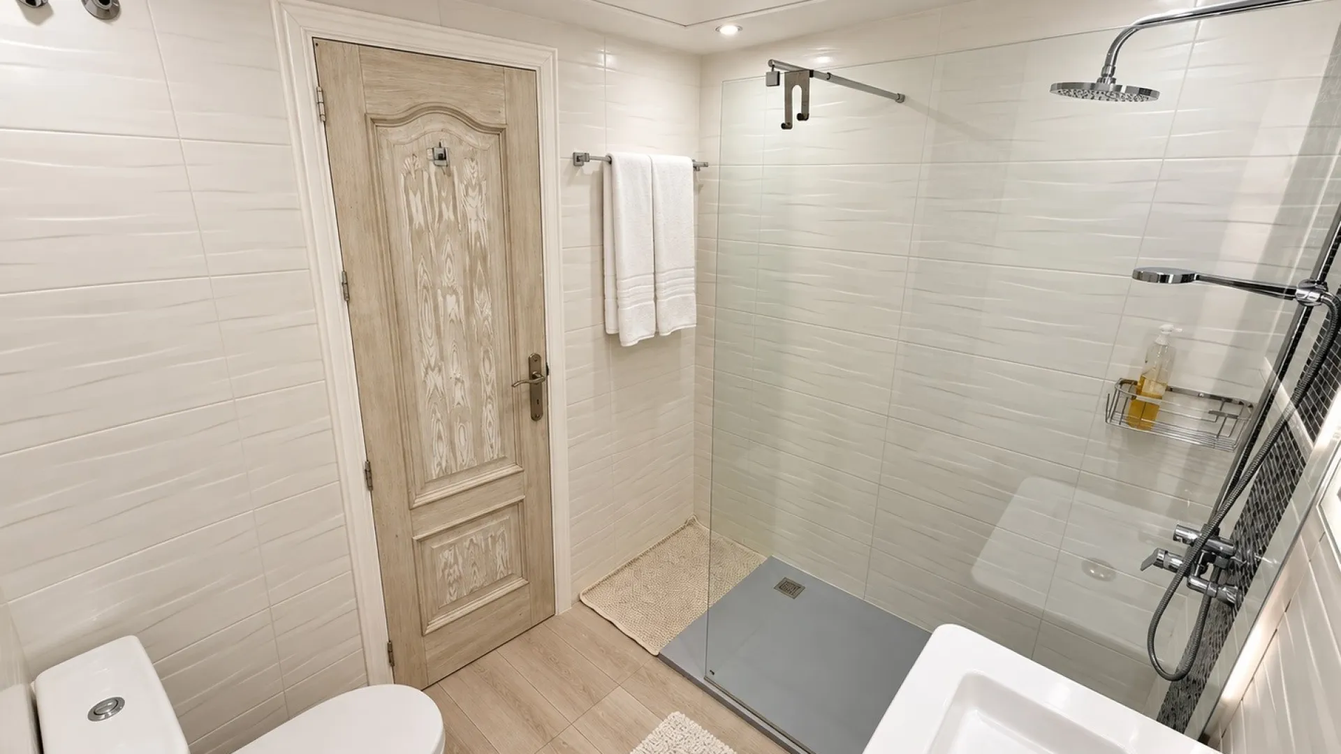 Apartamento planta baja a la venta en Los Pinos de Aloha