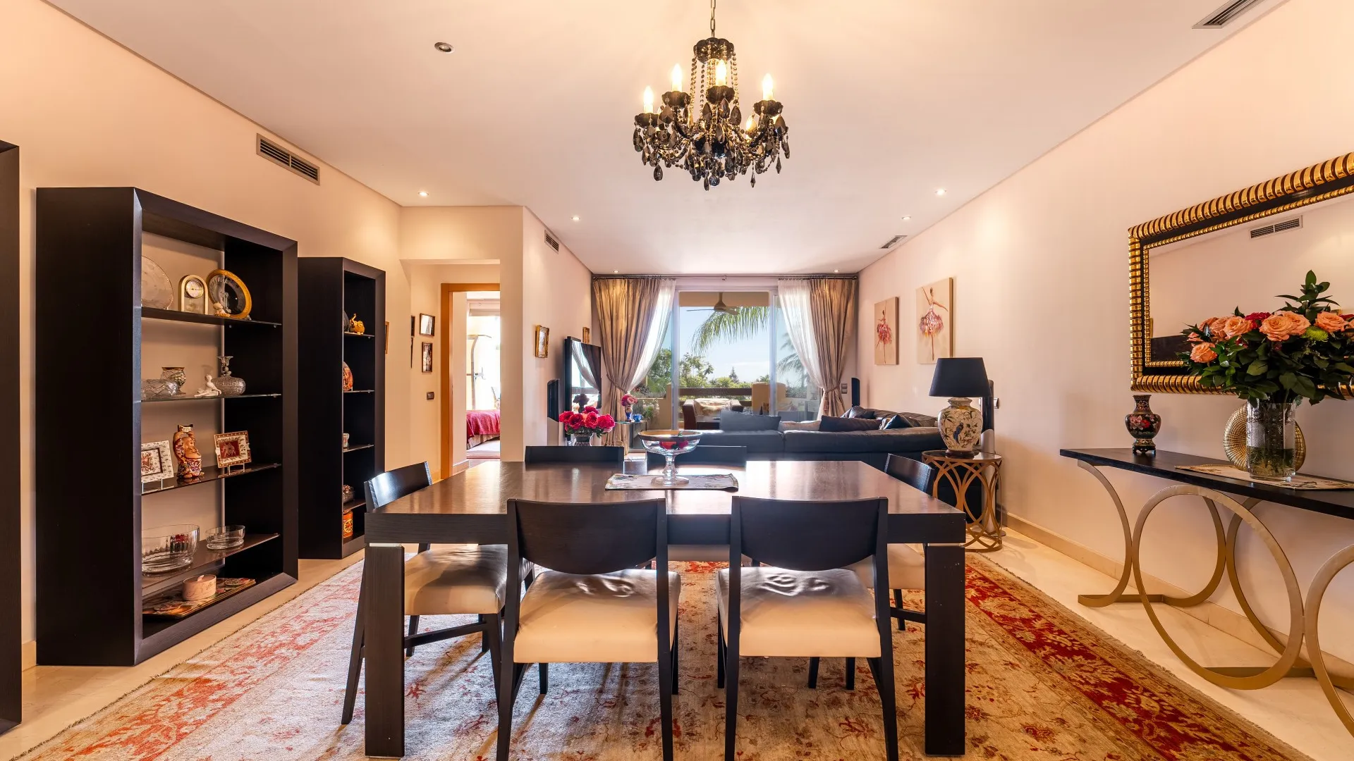 Apartment for sale in Marbella Golden Mile