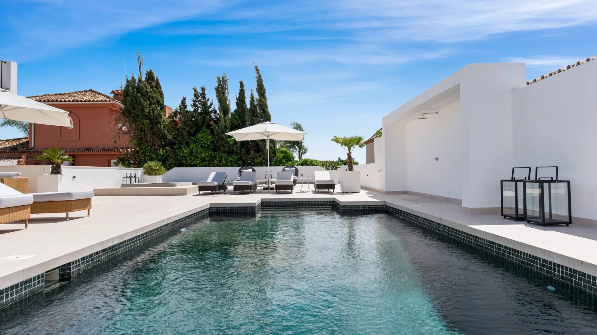 Villa a la venta con 5 dormitorios en El Rosario