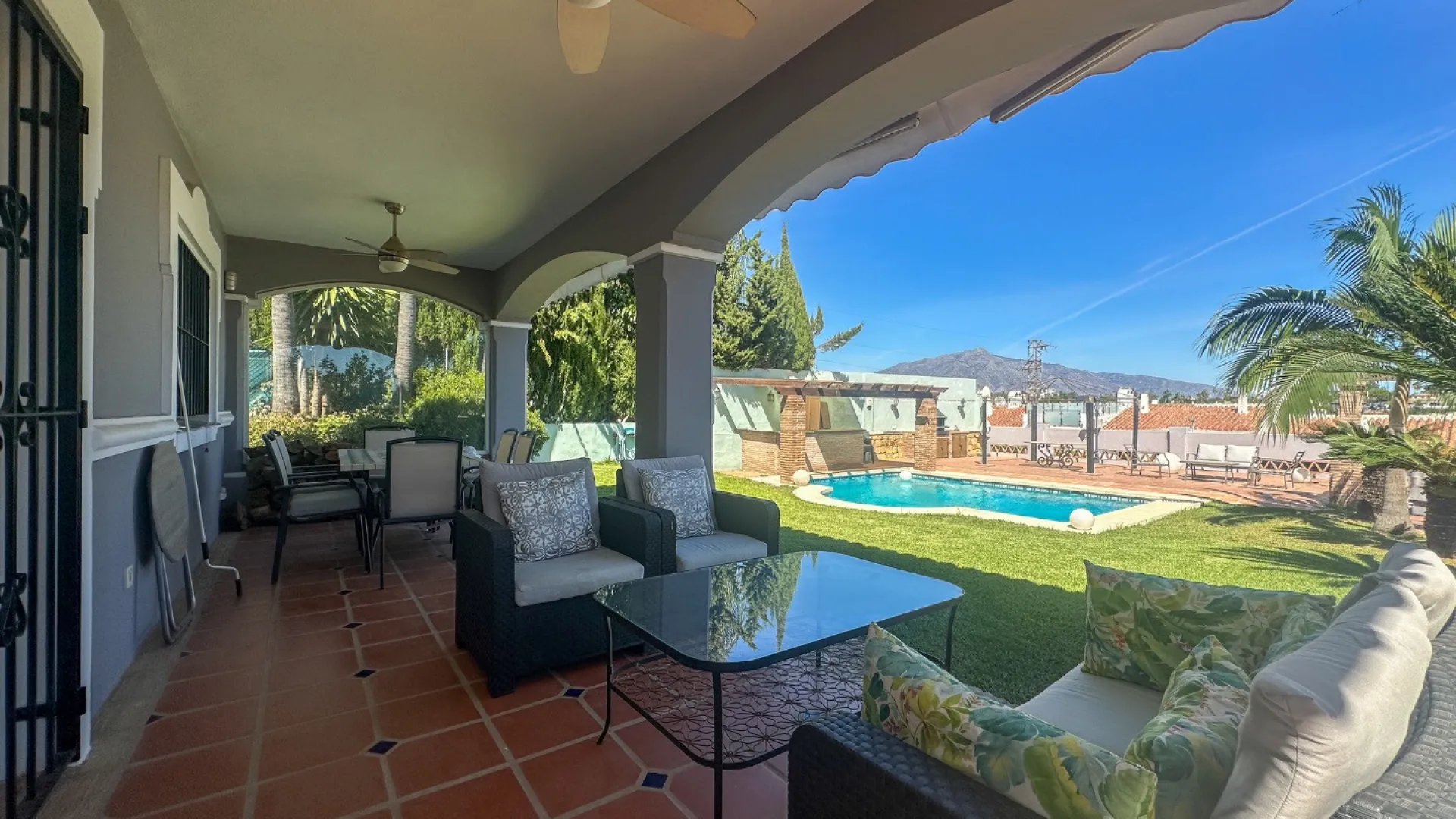 Villa for sale in Monte Biarritz