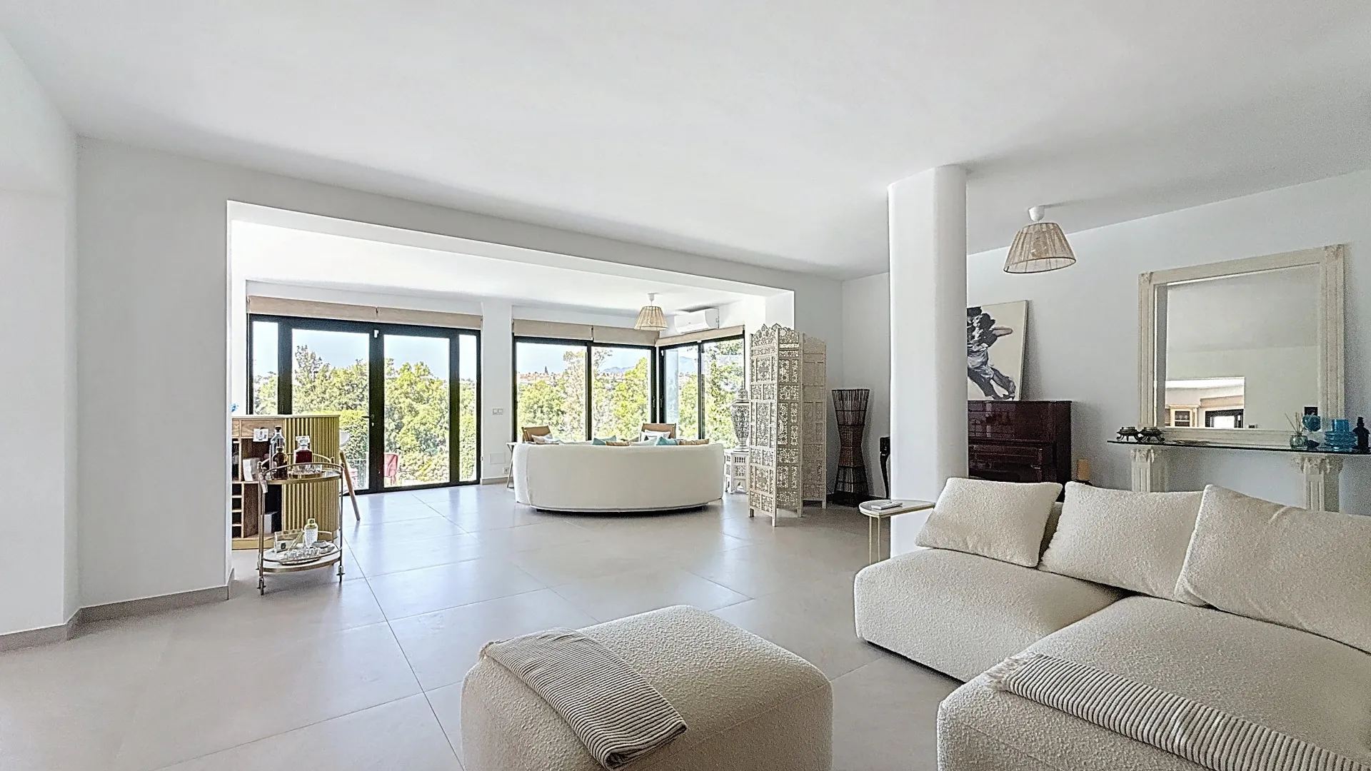 Villa for sale in Guadalmina Alta with 4 bedrooms