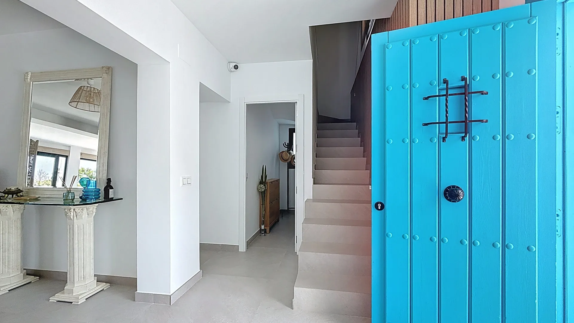 Villa for sale in Guadalmina Alta with 4 bedrooms