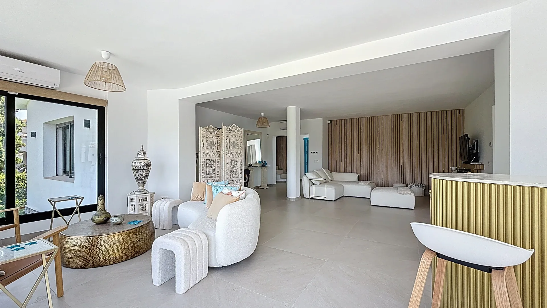 Villa for sale in Guadalmina Alta with 4 bedrooms