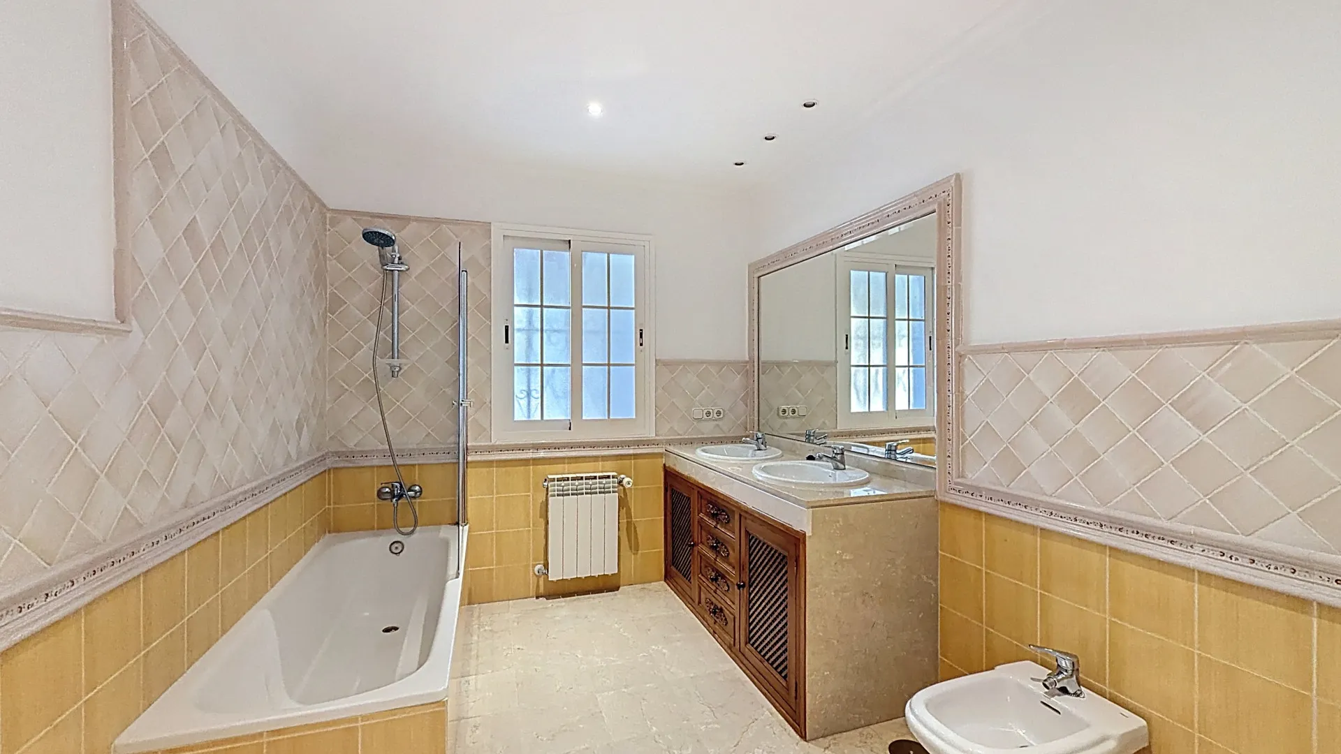 Villa con 6 dormitorios en venta en La Resina Golf
