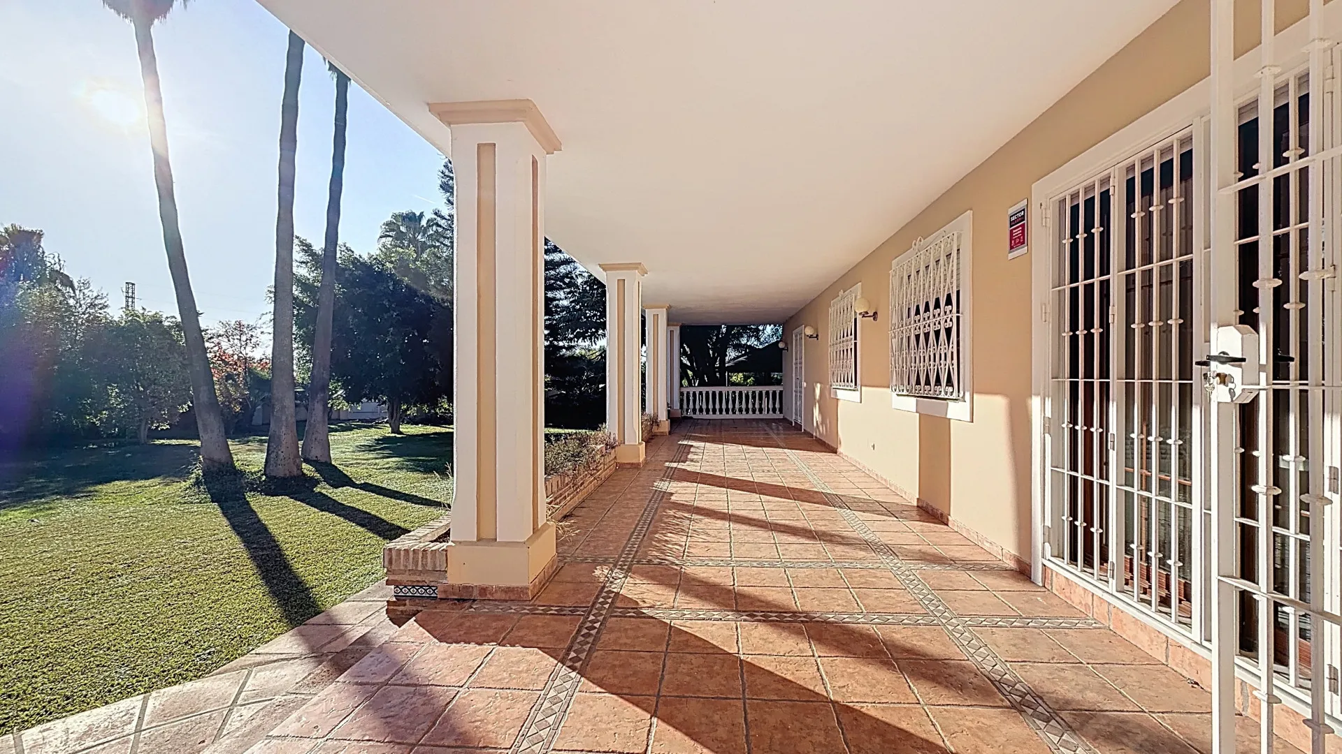 Villa con 6 dormitorios en venta en La Resina Golf
