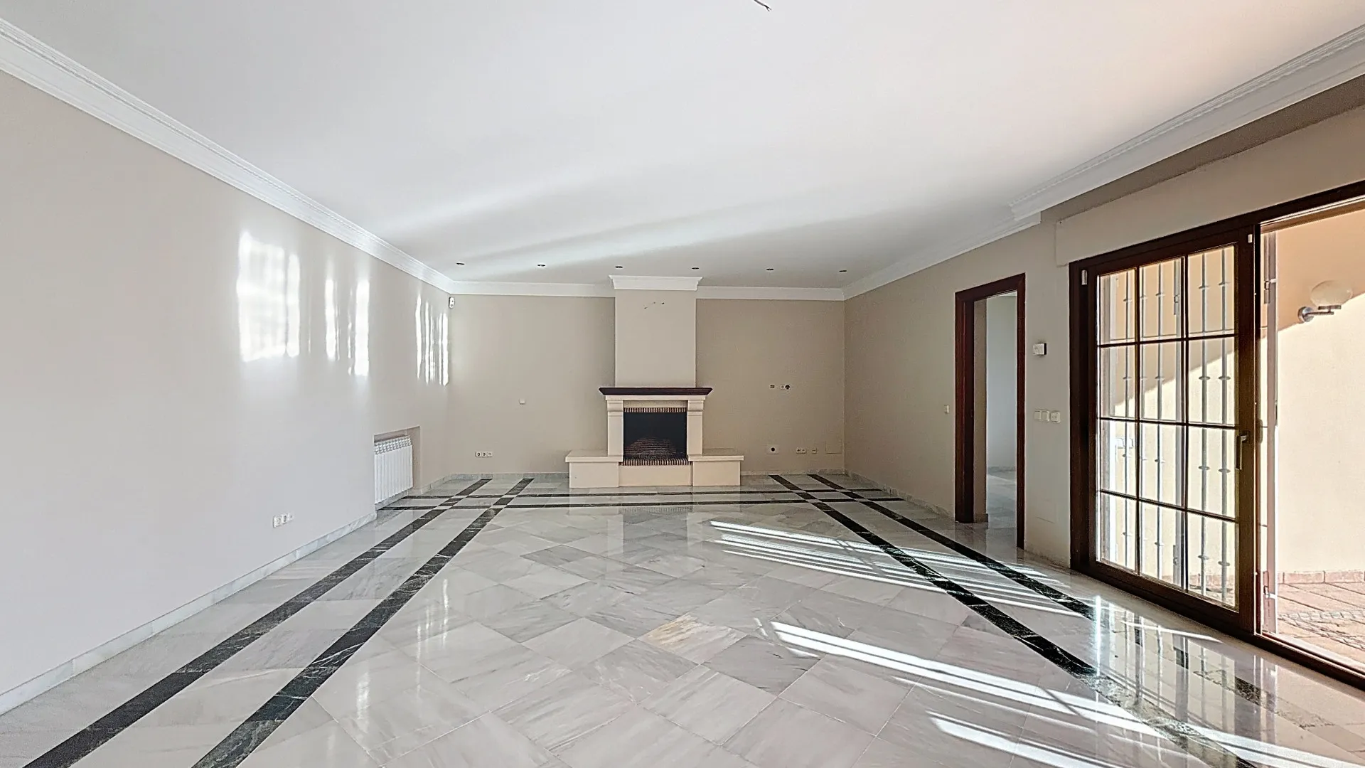 Villa con 6 dormitorios en venta en La Resina Golf
