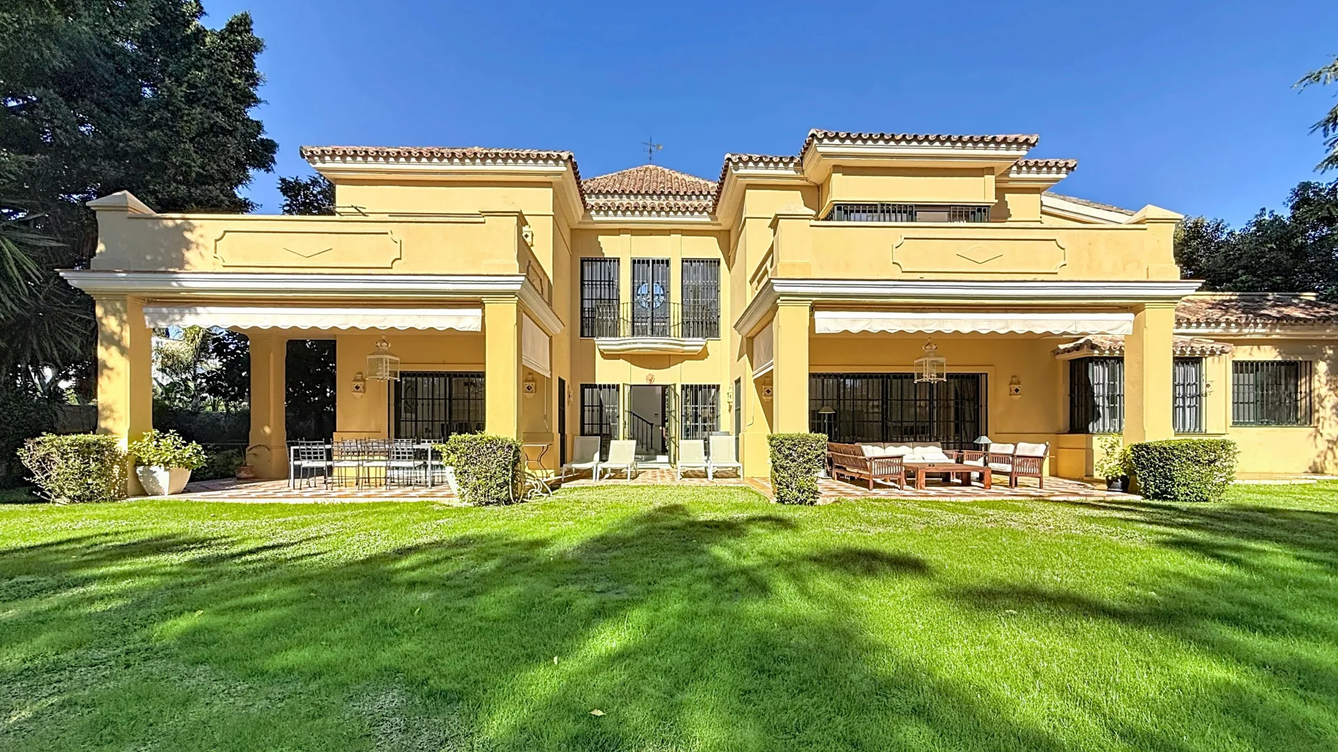 For sale villa in Casasola with 6 bedrooms