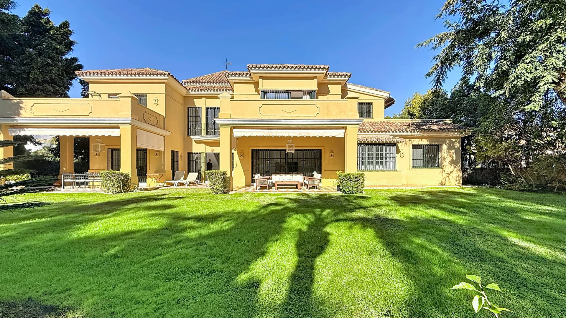 For sale villa in Casasola with 6 bedrooms