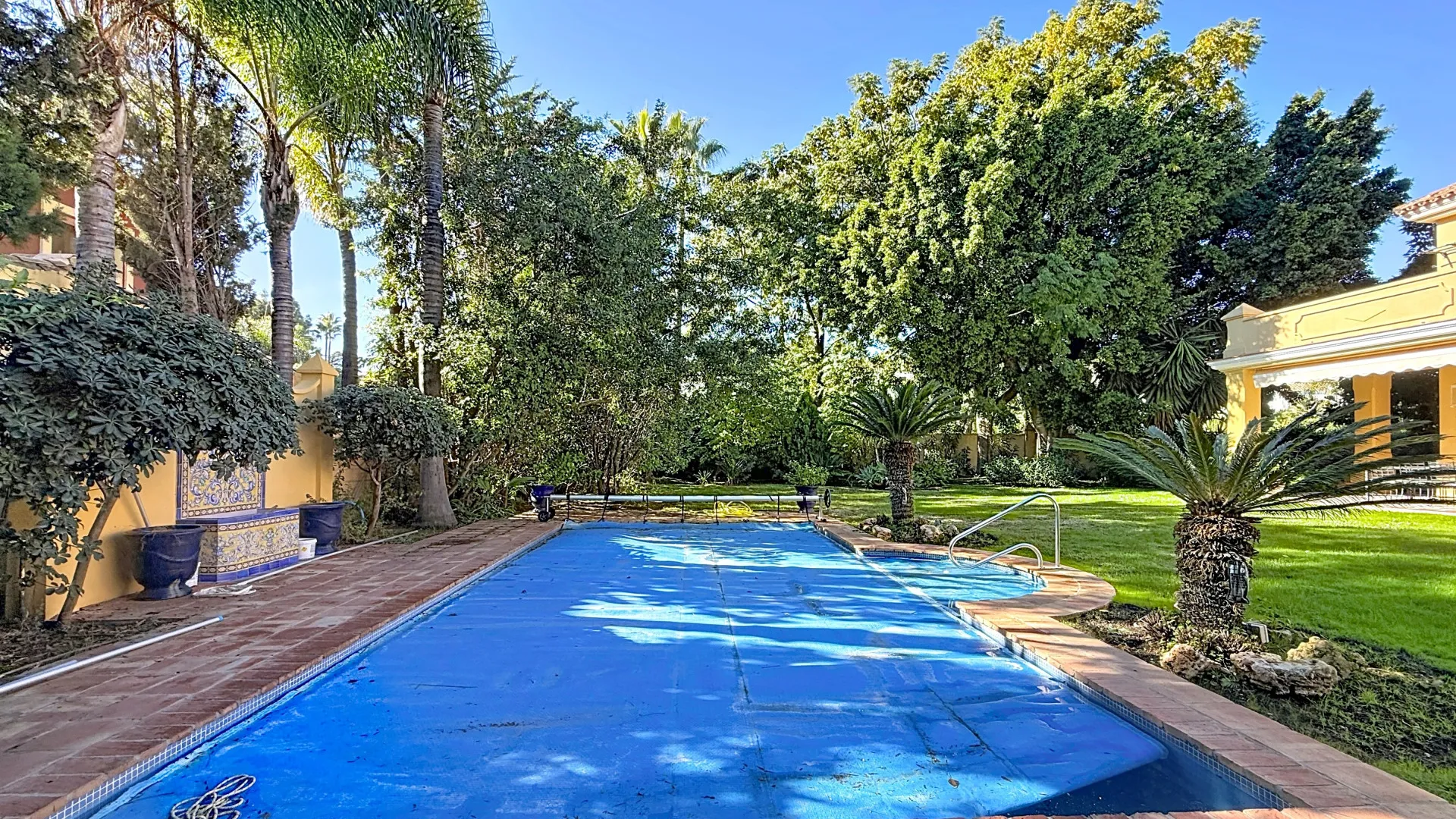 For sale villa in Casasola with 6 bedrooms