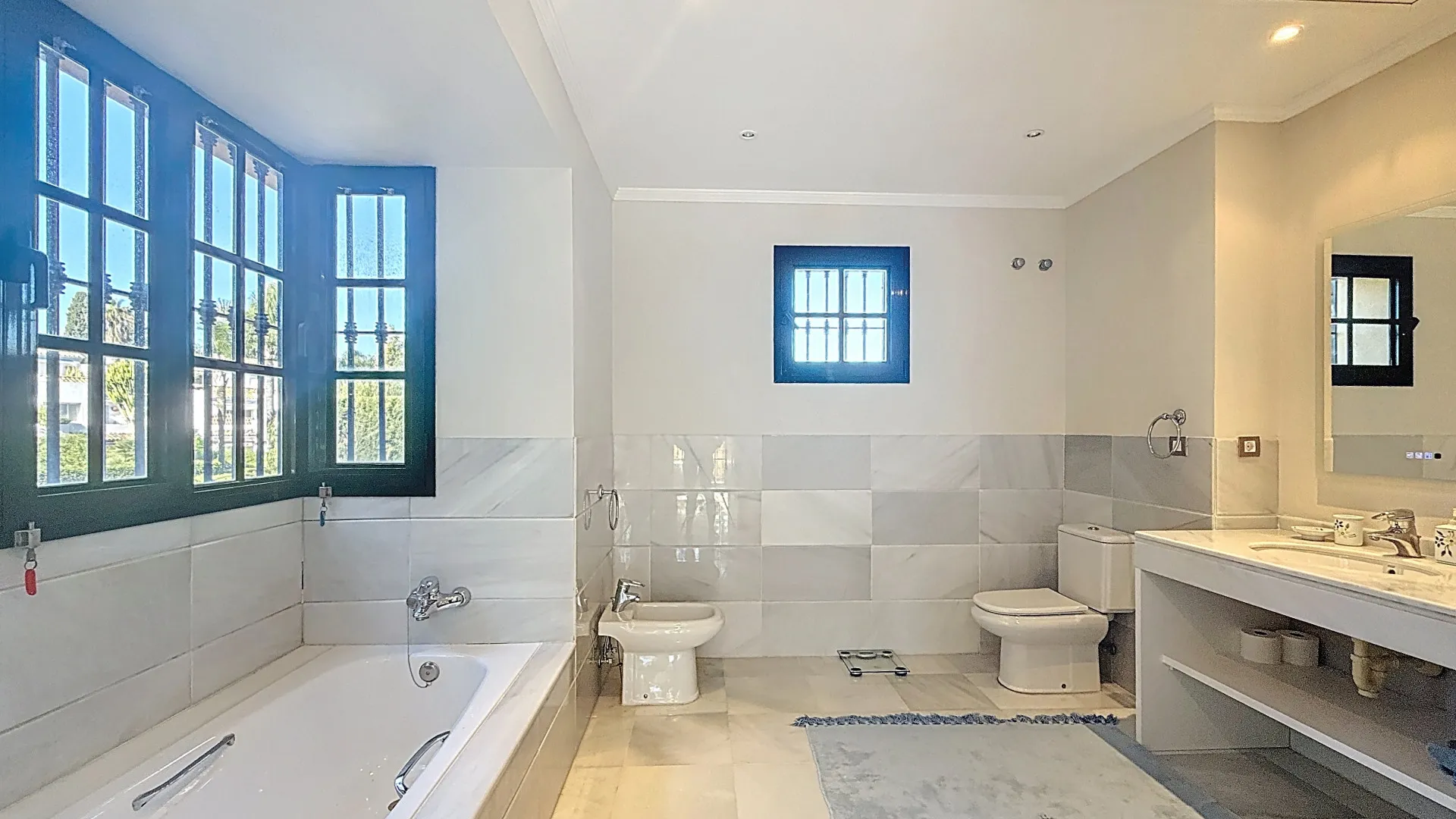 For sale villa in Casasola with 6 bedrooms