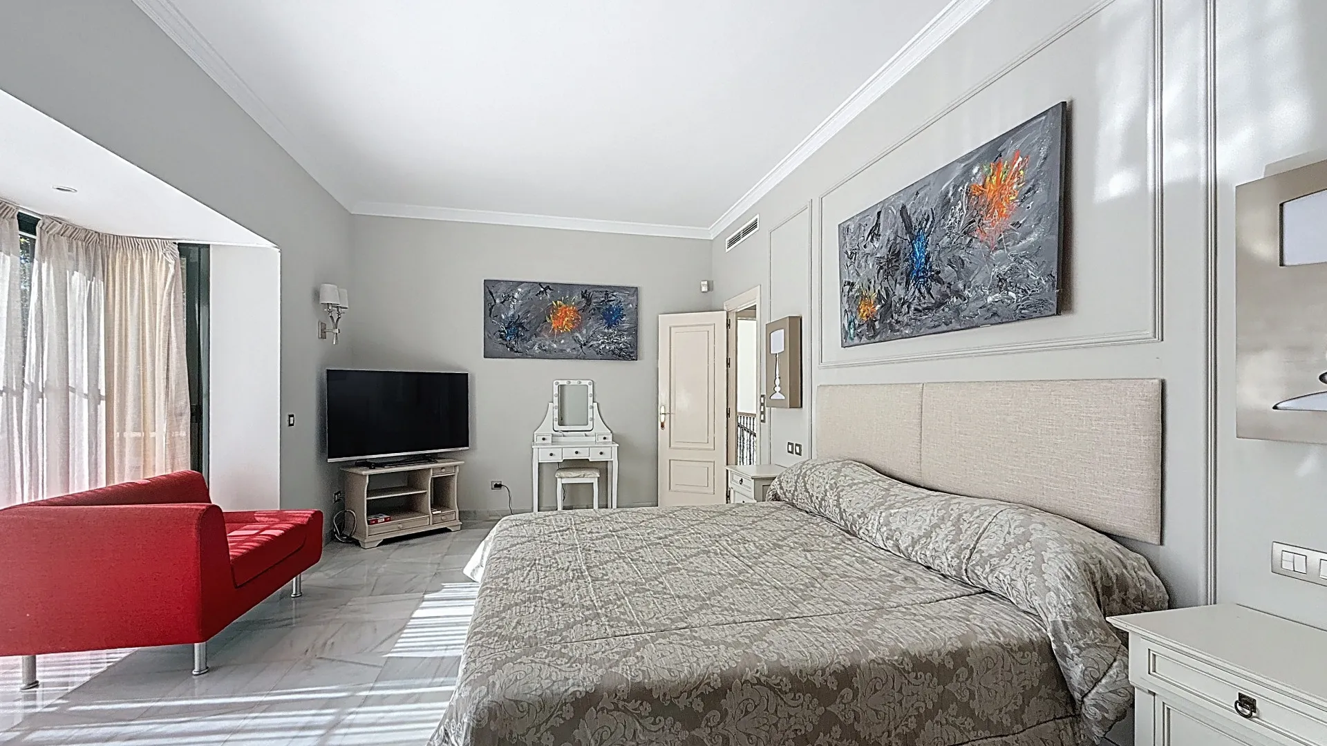 For sale villa in Casasola with 6 bedrooms
