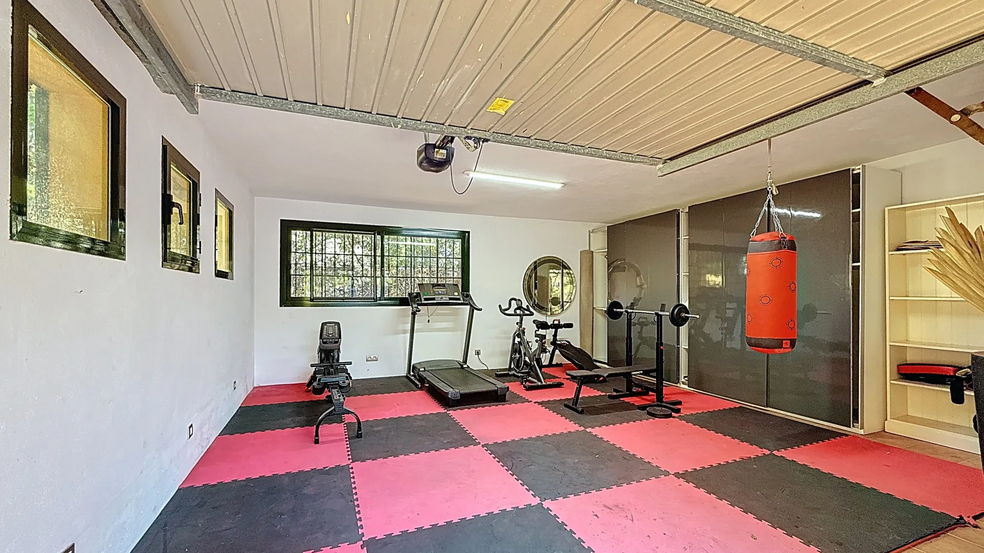 For sale villa in Casasola with 6 bedrooms
