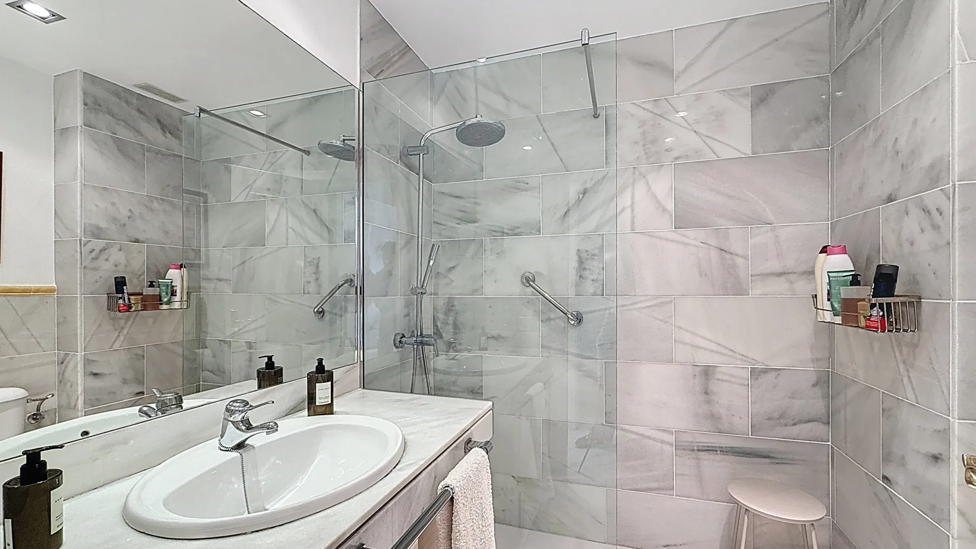 Buy Guadalmina Baja 5 bedrooms apartment