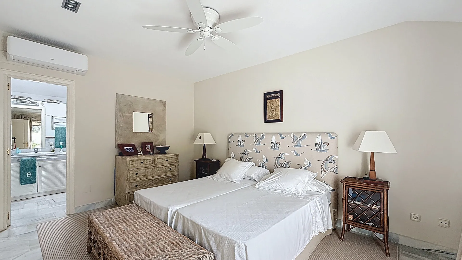 Buy Guadalmina Baja 5 bedrooms apartment