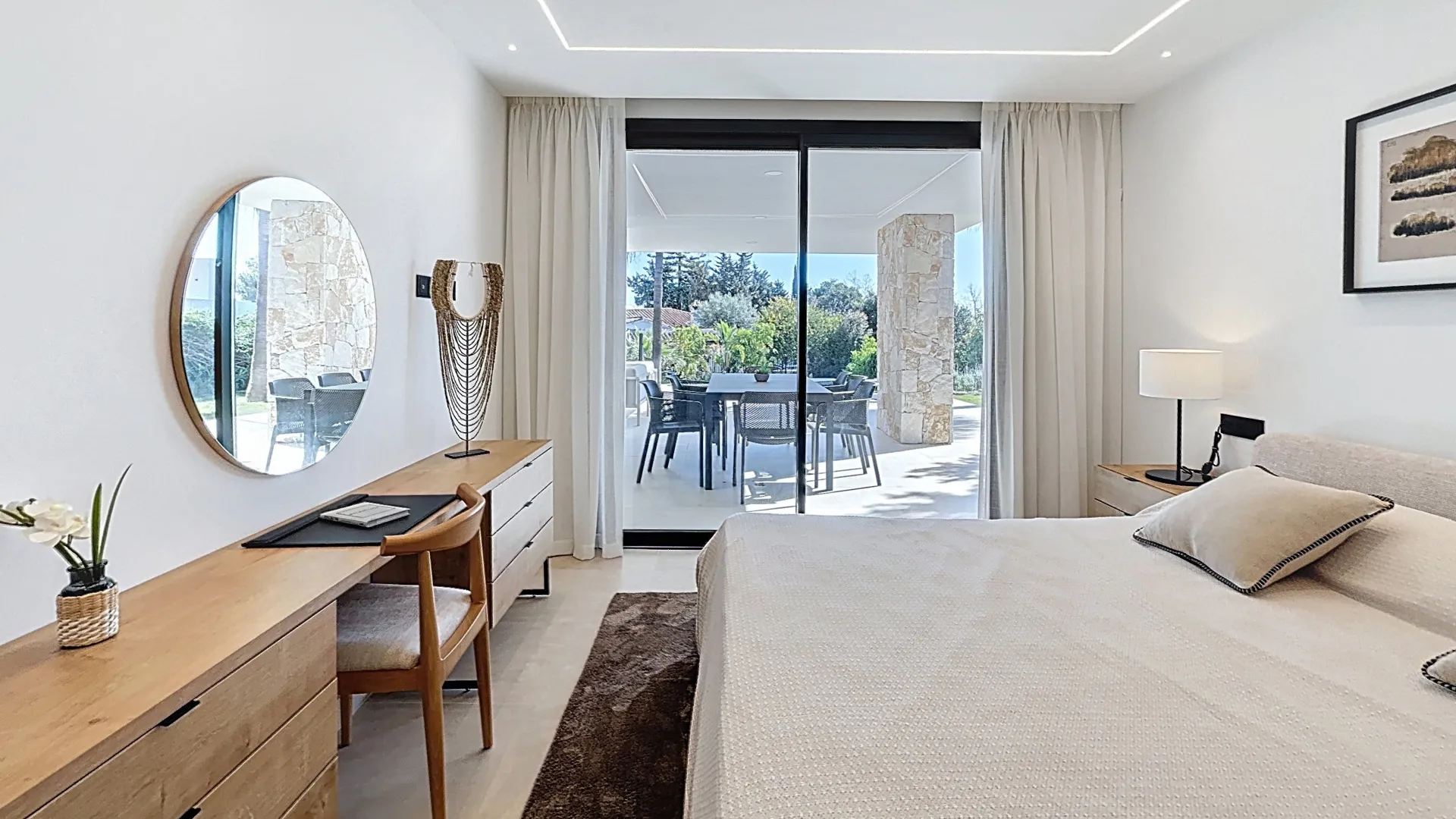 Se vende villa en Guadalmina Alta con 4 dormitorios