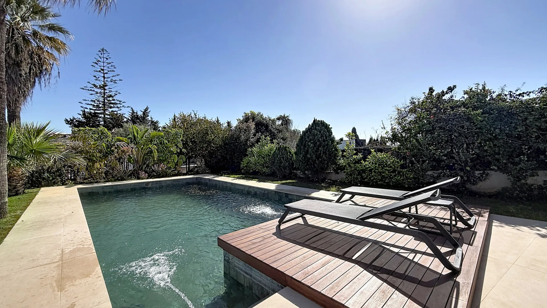 Se vende villa en Guadalmina Alta con 4 dormitorios