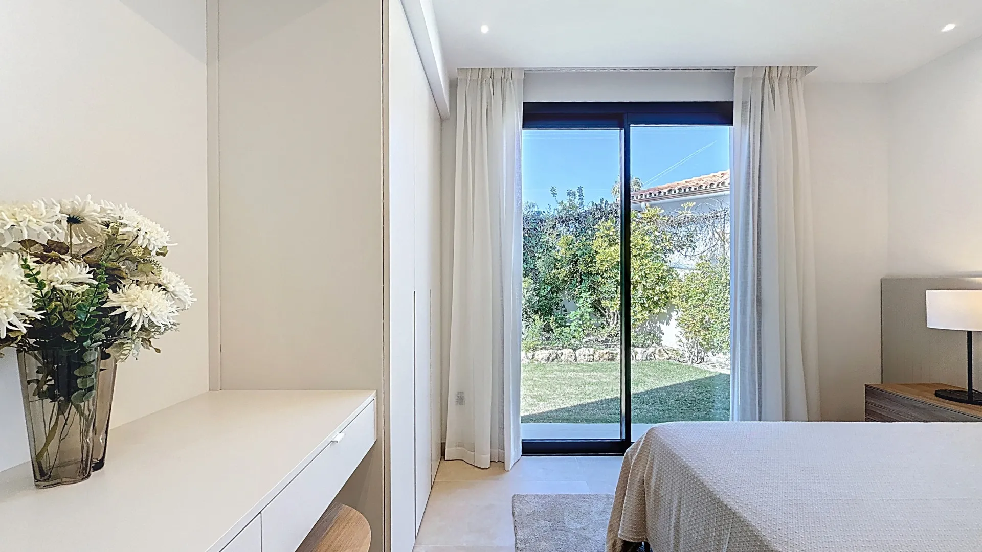 Se vende villa en Guadalmina Alta con 4 dormitorios