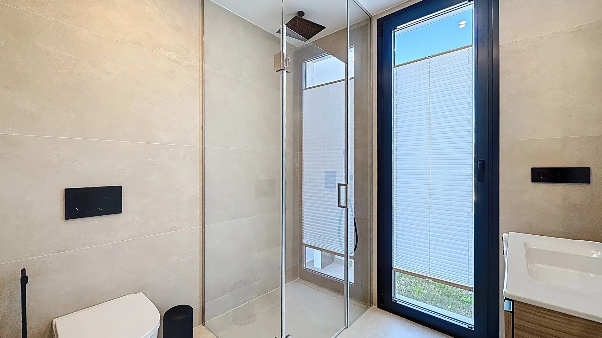 Se vende villa en Guadalmina Alta con 4 dormitorios