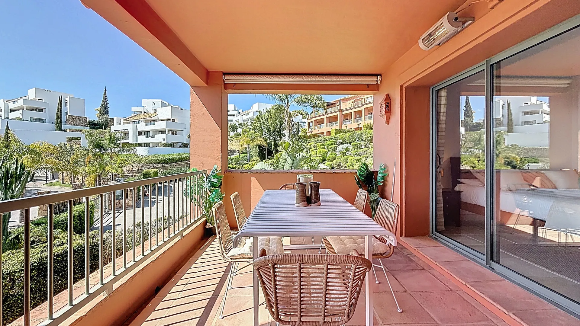 Apartamento con 3 dormitorios en venta en Royal Flamingos