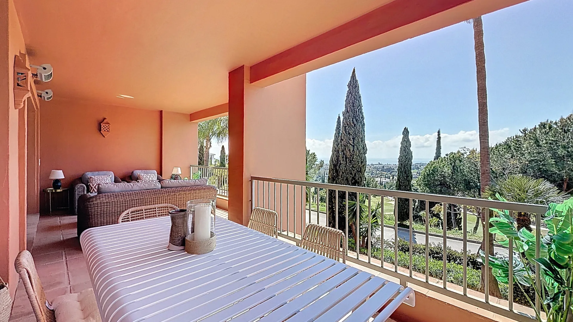 Apartamento con 3 dormitorios en venta en Royal Flamingos