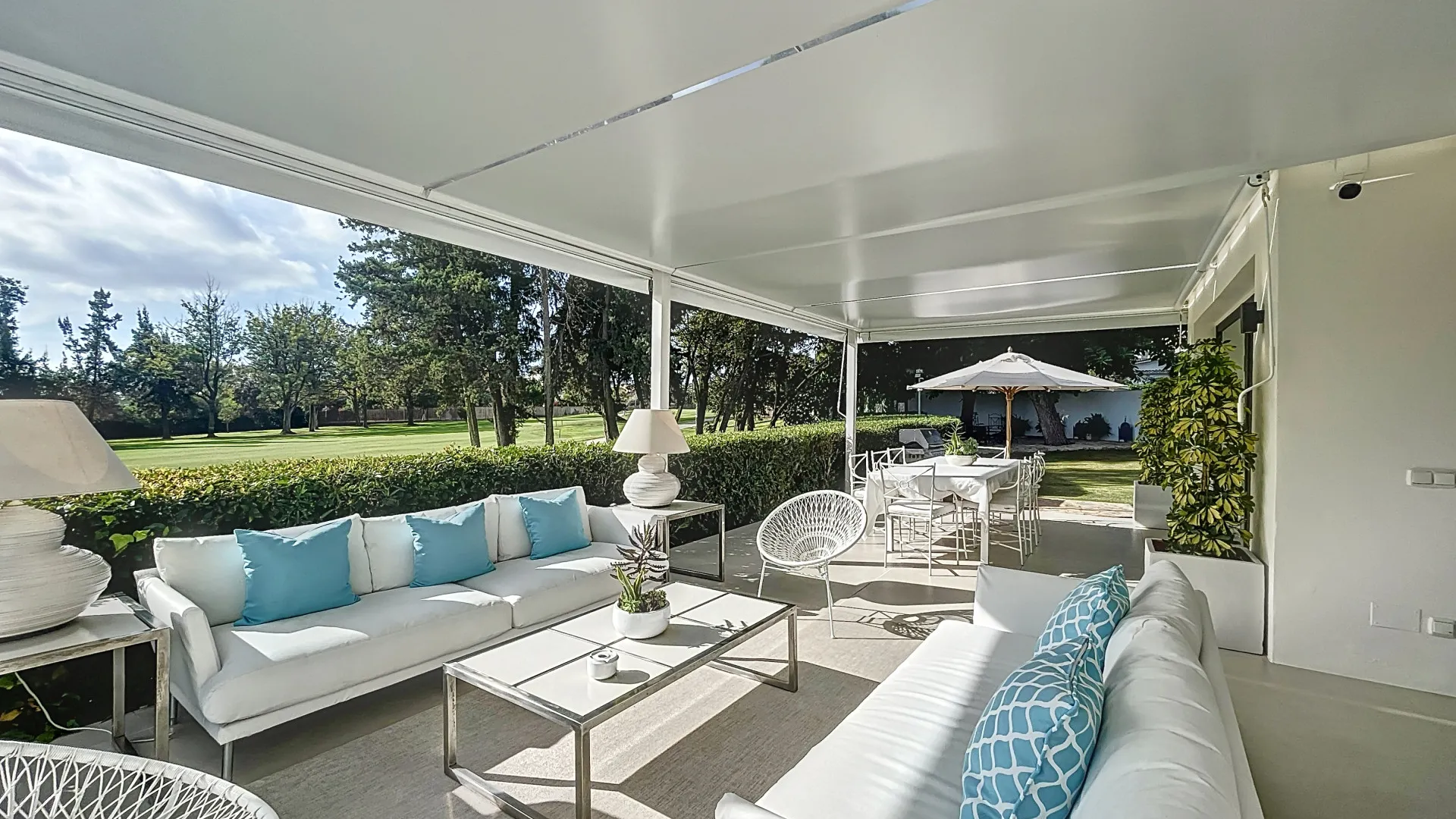 Villa en venta en Guadalmina Alta con 4 dormitorios