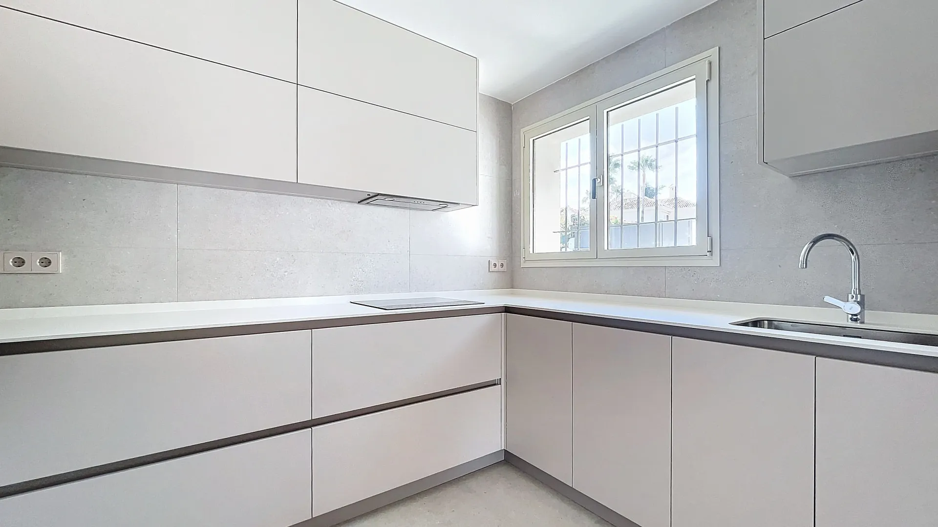 For sale Guadalmina Alta 4 bedrooms villa