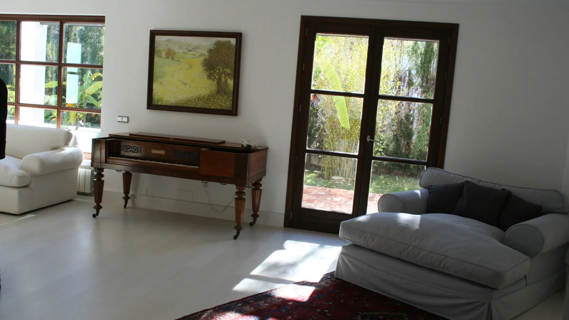 Villa for sale in Guadalmina Baja with 5 bedrooms