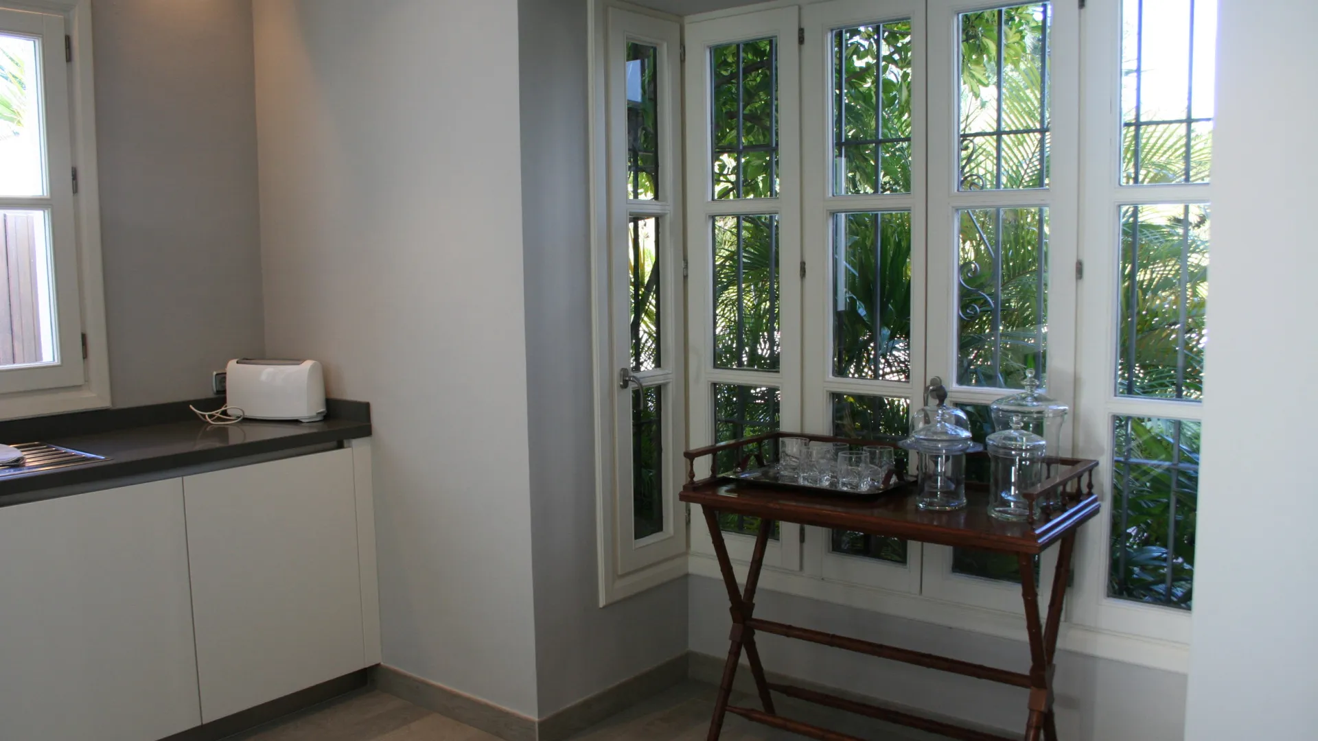 Villa for sale in Guadalmina Baja with 5 bedrooms