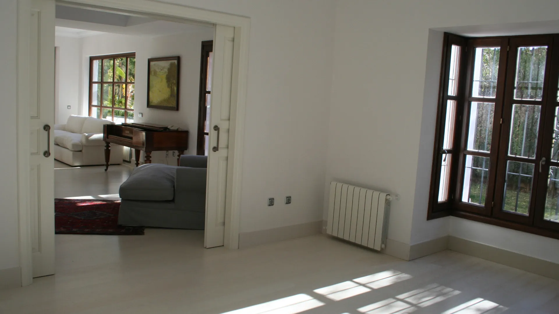 Villa for sale in Guadalmina Baja with 5 bedrooms