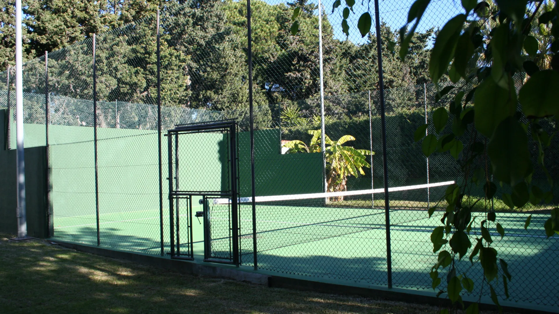 Villa for sale in Guadalmina Baja with 5 bedrooms