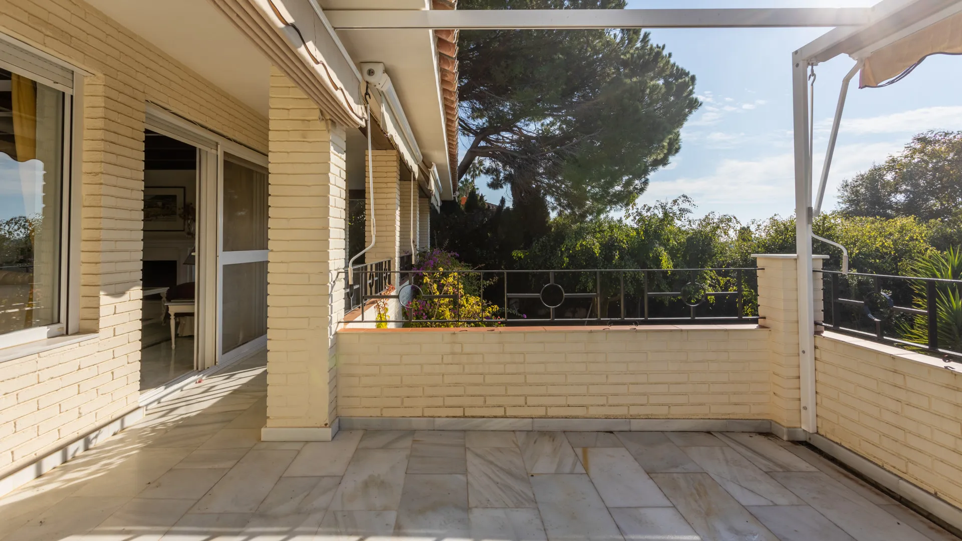 Se vende villa en Guadalmina Alta con 4 dormitorios