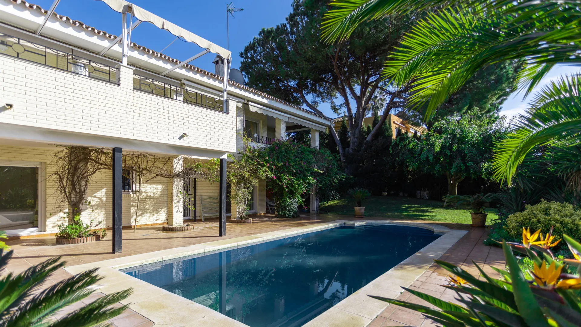 Se vende villa en Guadalmina Alta con 4 dormitorios