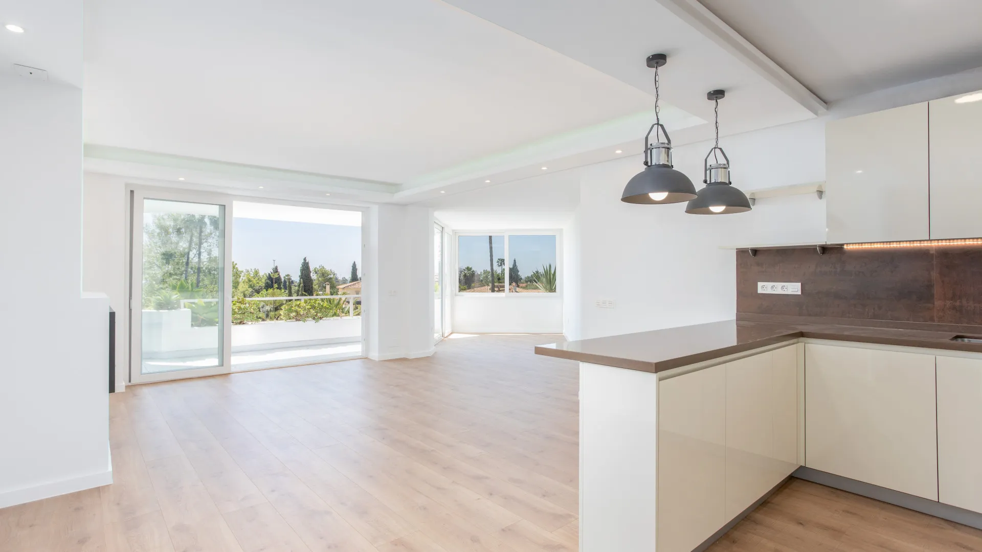 Buy Guadalmina Alta apartment