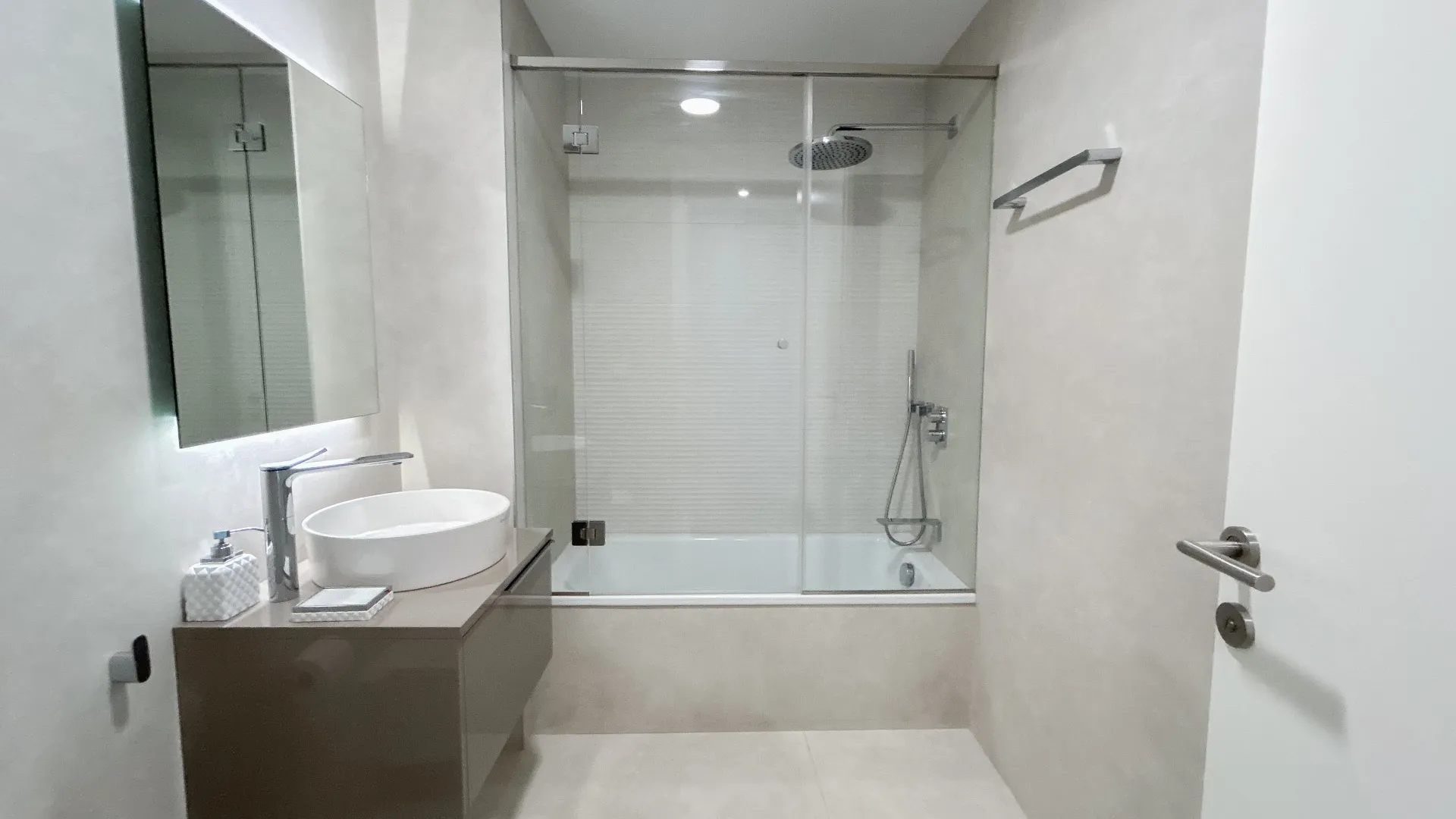 Comprar apartamento en Estepona con 2 dormitorios