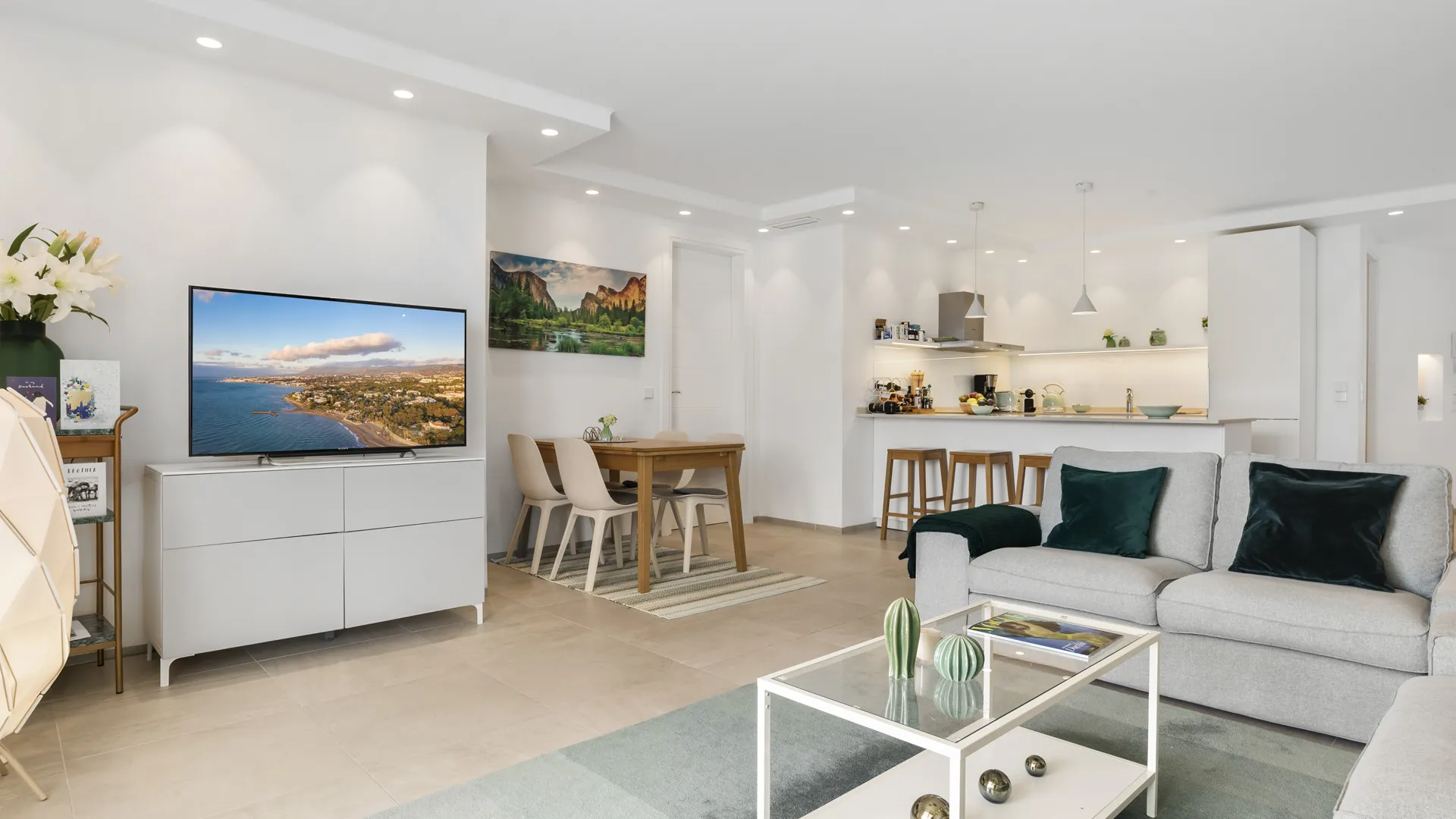 Comprar apartamento en Playas del Duque de 3 dormitorios