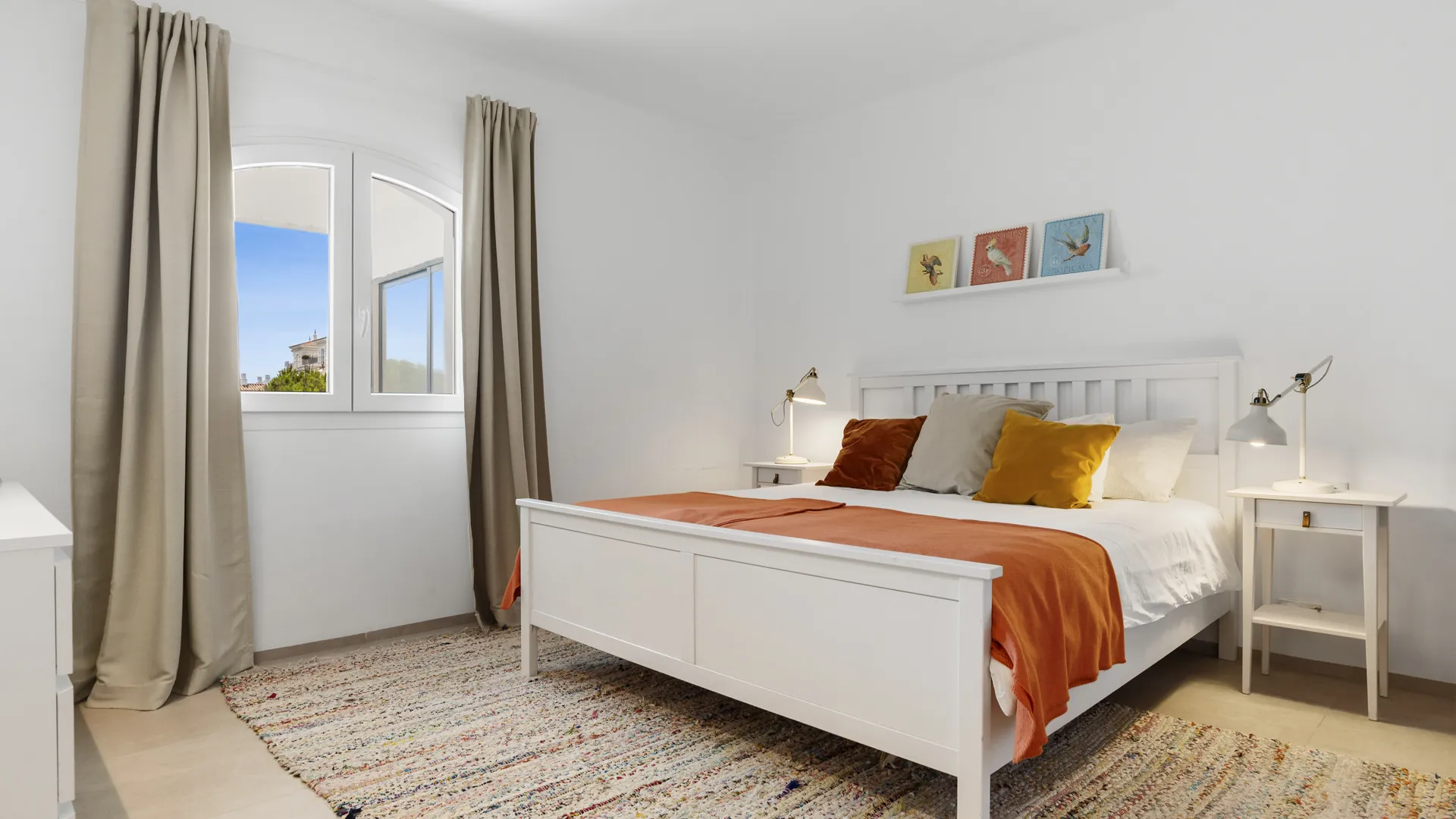Comprar apartamento en Playas del Duque de 3 dormitorios